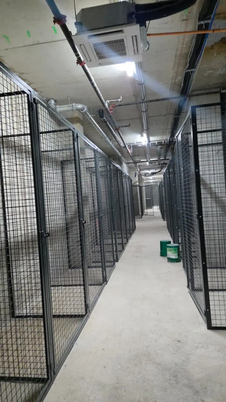 Wire mesh storage cages