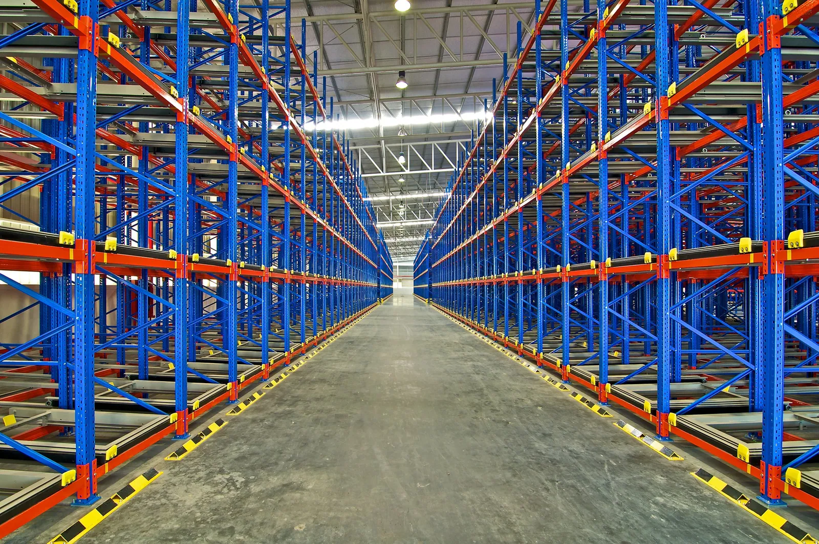 Storage Racking For Engineering Materials Drive-In vs Push-Back vs Pallet Flow: Which to Choose